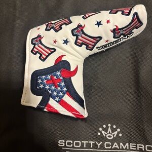 New SCOTTY CAMERON GALLERY USA Dancing Junk Yard Dog CS Blade Putter Headcover
